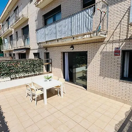 Bajos Con Jardín Apartamento *